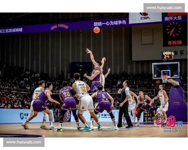 今日CBA赛场群雄逐鹿强强对话点燃篮球之夜引爆全国球迷热情