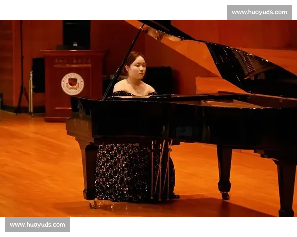 适合不同级别钢琴比赛舞台展现技巧与音乐性的精选曲目指南推荐 适合不同级别钢琴比赛舞台展现技巧与音乐性的精选曲目指南推荐